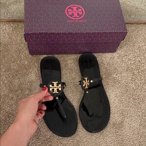 Tory Burch Mini Miller Flat Thong / Black & Gold Sandals